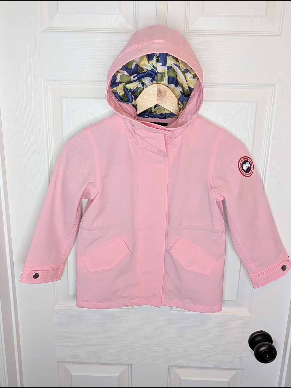 Canada Goose Girls Pink Lightweight Jacket Camouflage Lining Size 2